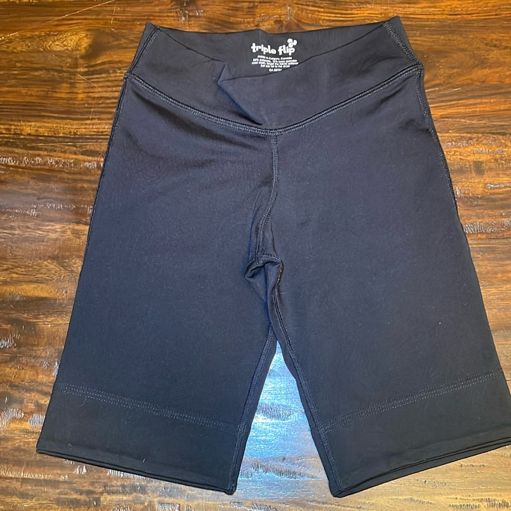 Triple Flip biker shorts